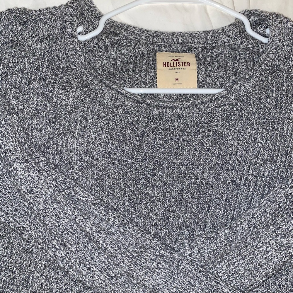 Womens hollister knit sweater